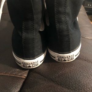 Converse Black Hightop